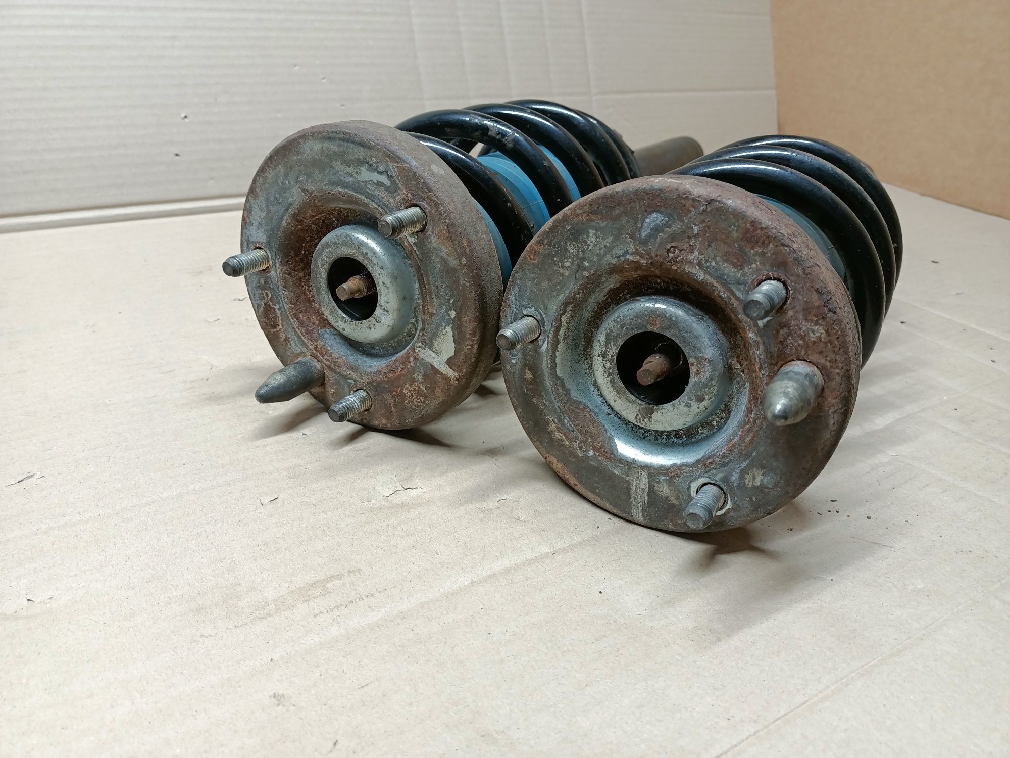 Amortyzatory sprężyny mcphersony przód 2.0 JTDM Alfa Romeo 159 LIFT