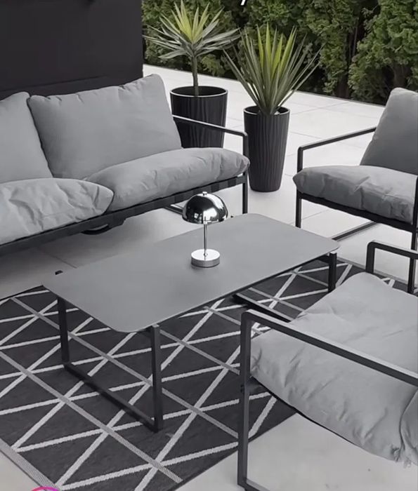 Praktycznie nowy zestaw mebli ogrodowych balkonowych JYSK szary