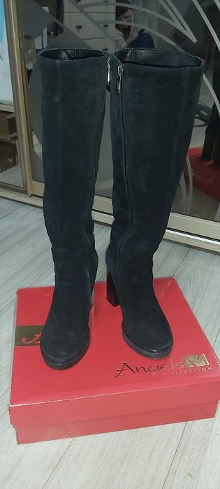 Замшевые   сапоги