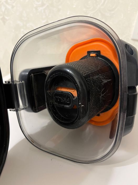 Продам пылесос black + decker