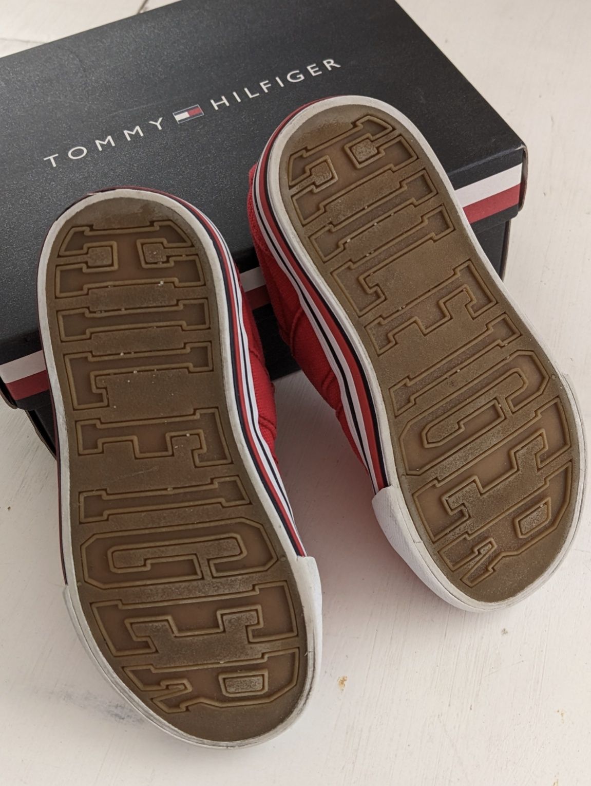 Кеды Tommy Hilfiger 25,5 р.