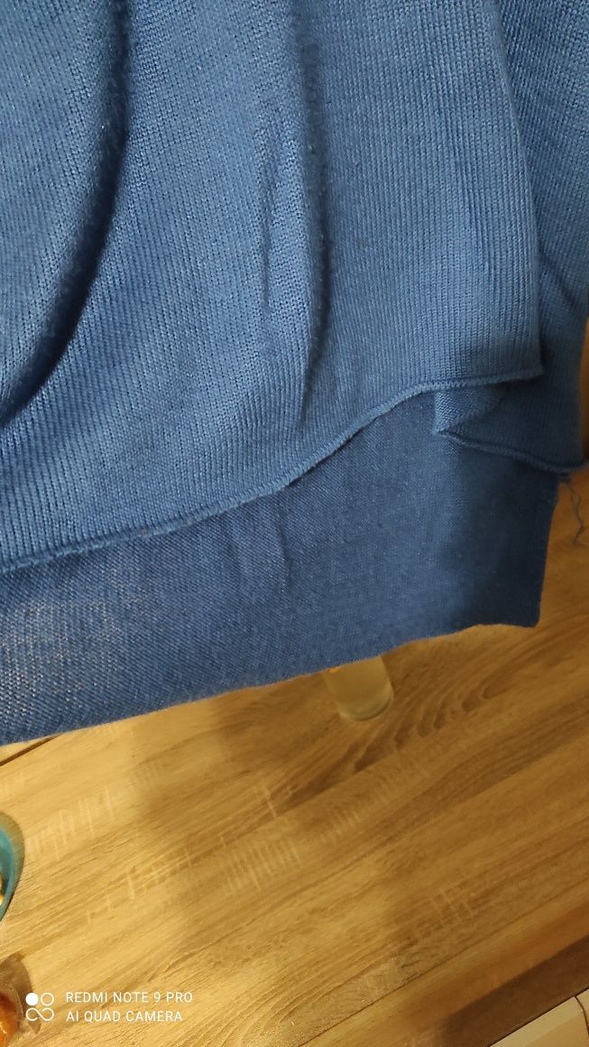 Super sweter z ciekawymi rękawami