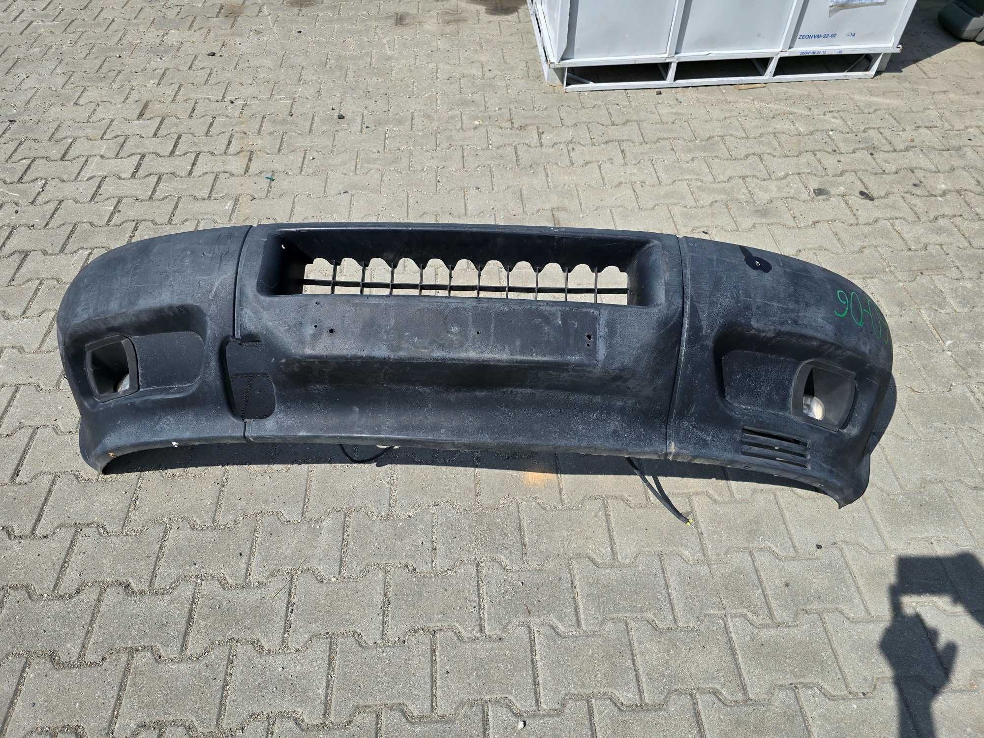Zderzak przedni Iveco Daily O2560-06