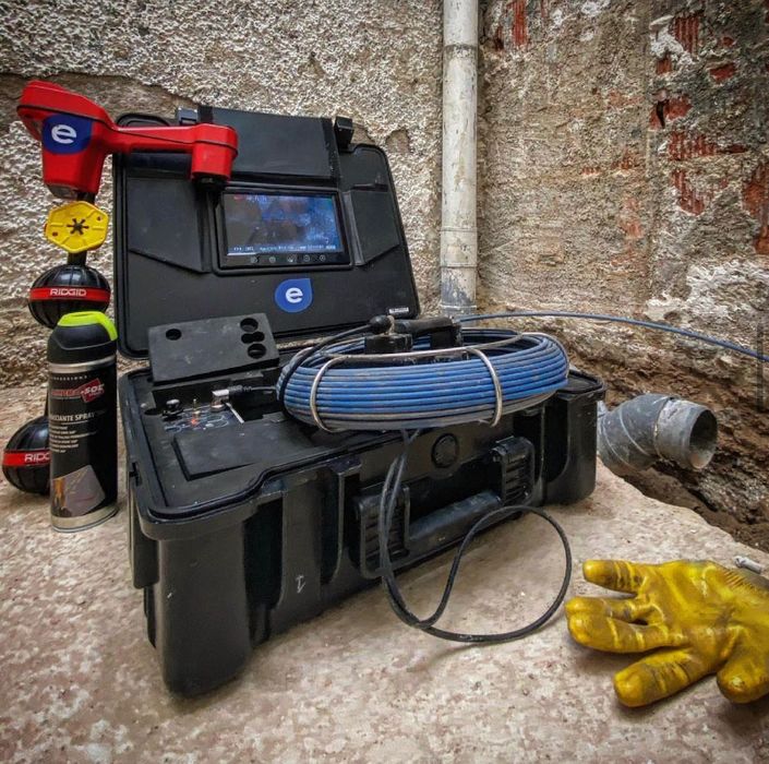 Inspeção de vídeo / Desentupimento e limpeza caixas de esgoto