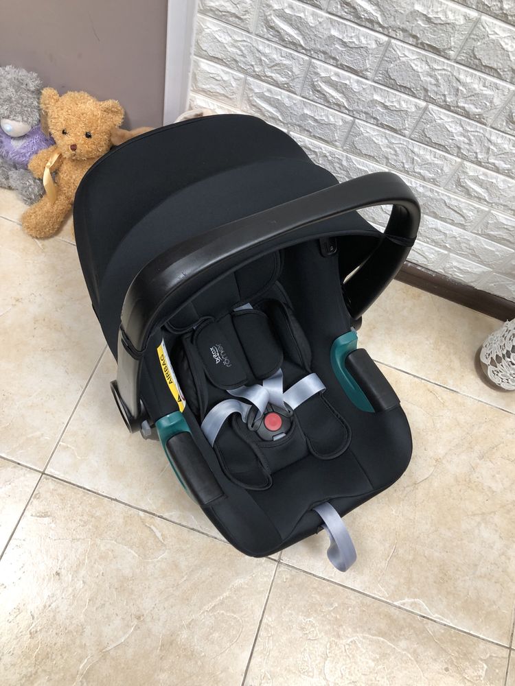 Автокрісло Britax Römer BABY-SAFE iSENSE Група 0+ (0-13 кг) брітакс