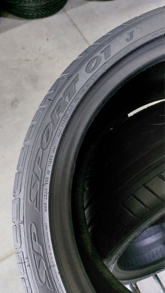 245/40/19 R19 Dunlop SP Sport 01 2шт