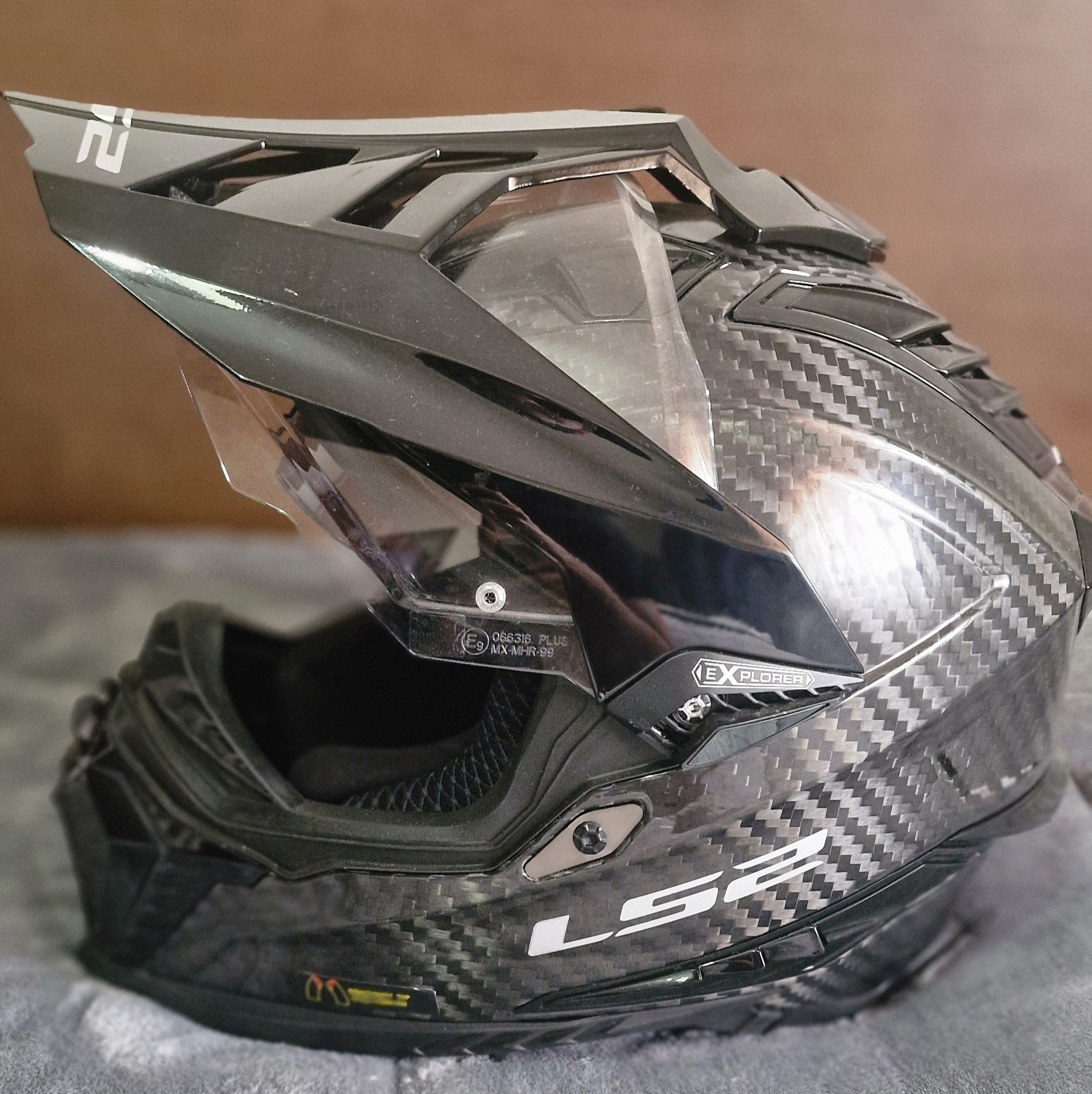 Capacete L52 Carbon
