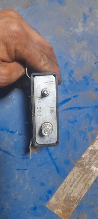 реле-регулятор напряжения или реле зарядки юмз