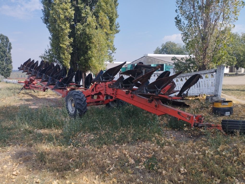Плуг Grégoire Besson SPSL B9 2013p
