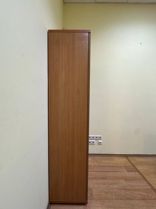 Шкаф 2 вида деревяный