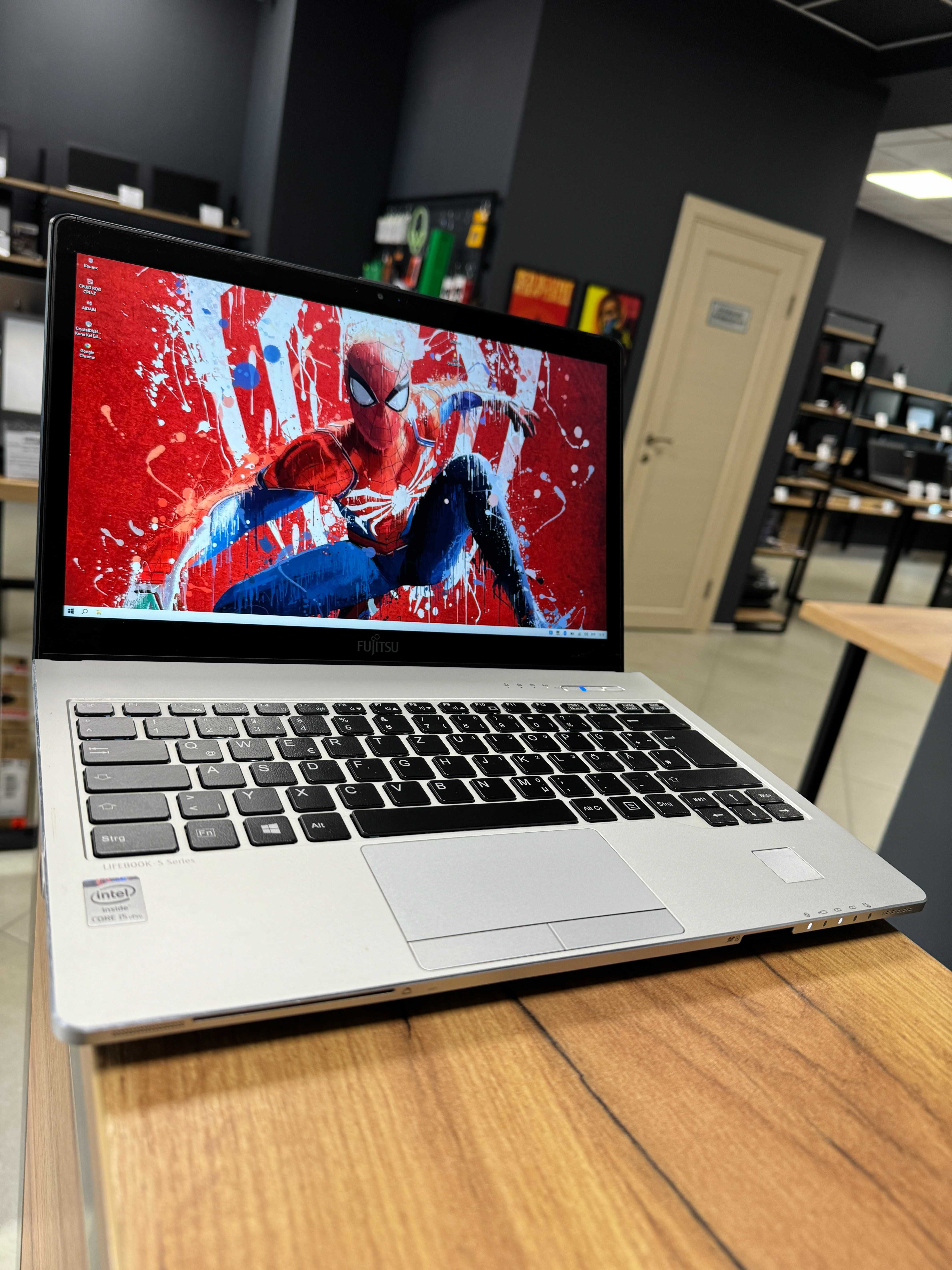 Сенсорний Fujitsu LifeBook S935 - i5 5300U/256 GB SSD/FHD + Підсвітка