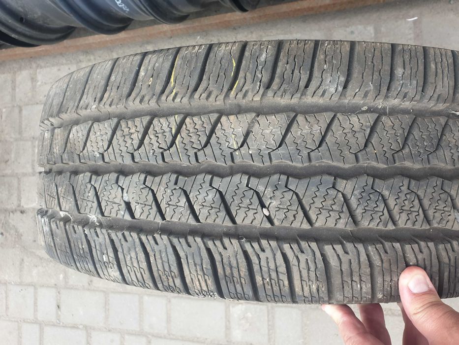 Шина Б/У 1шт 235/60 R17 117/115r Continental.