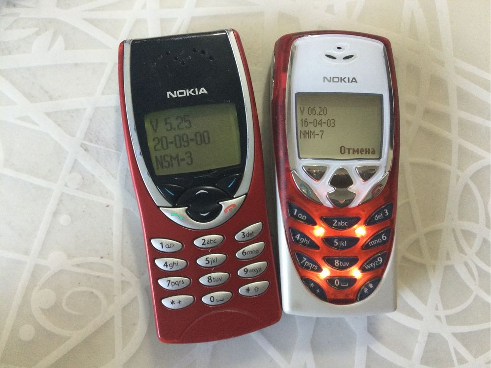 Нокия 8310 и Нокия 8210