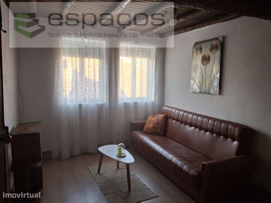 Moradia V2 á 10 minutos do Fundão