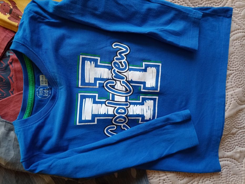 Bluzki z długim rękawem 110