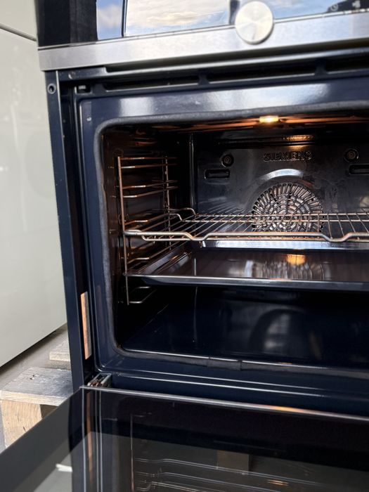 Вбудована духова шафа Siemens HB674GBS1/63 з самоочищенням
