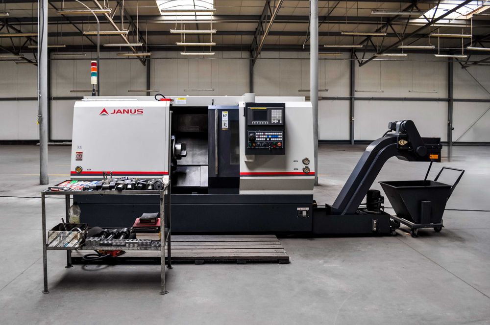 Tokarka numeryczna CNC Janus HTC2050