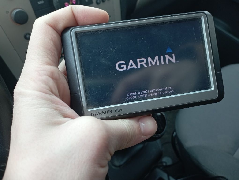 GPS навигатор Garmin nuvi