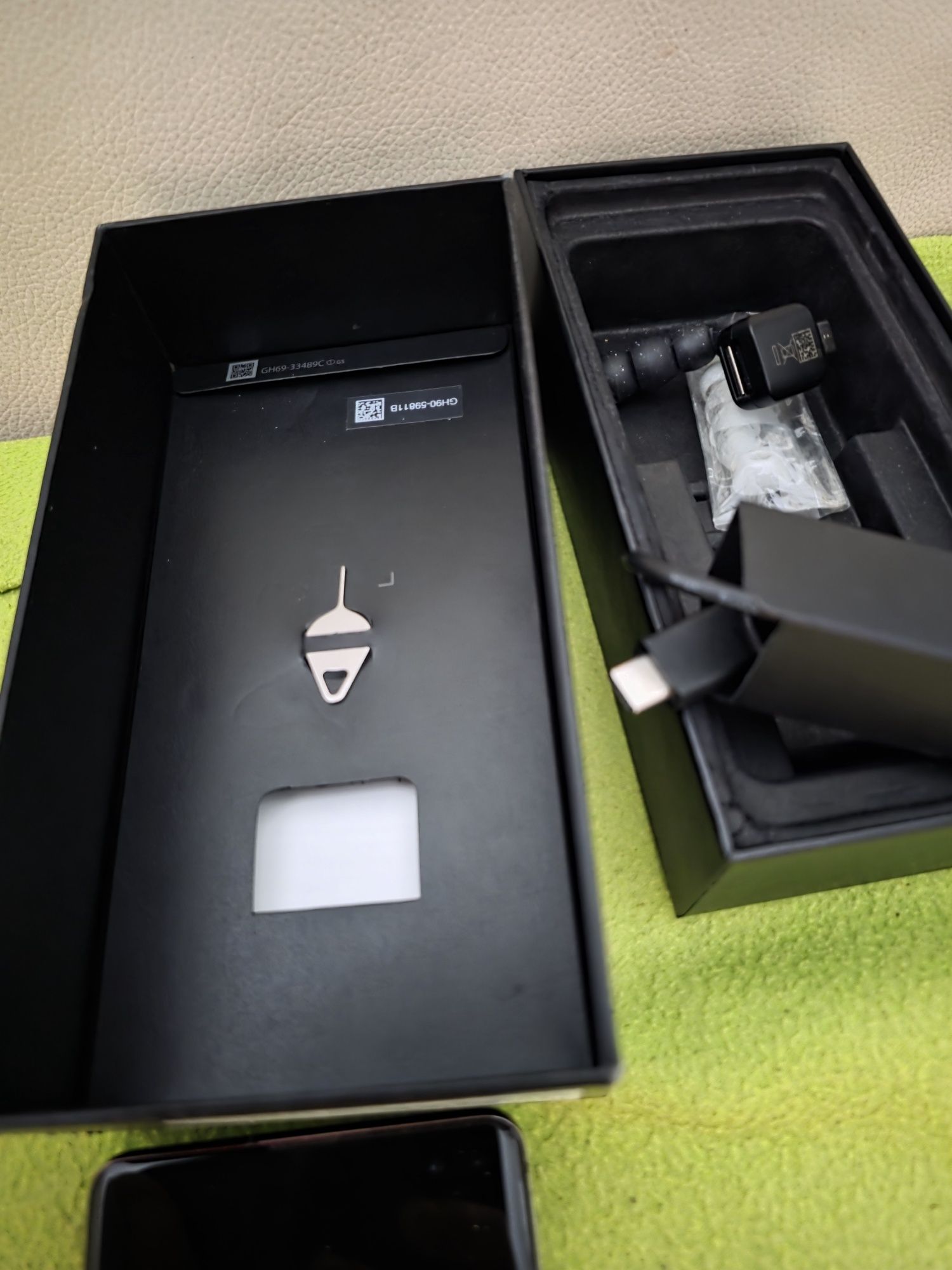 Samsung galaxy s10+ w idealnym stanie bez  rys itp Nie wysyłam
