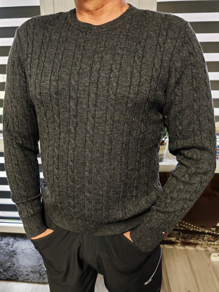 Sweterek z wełny jagnięcej Tommy Hilfiger rozm XL nowy