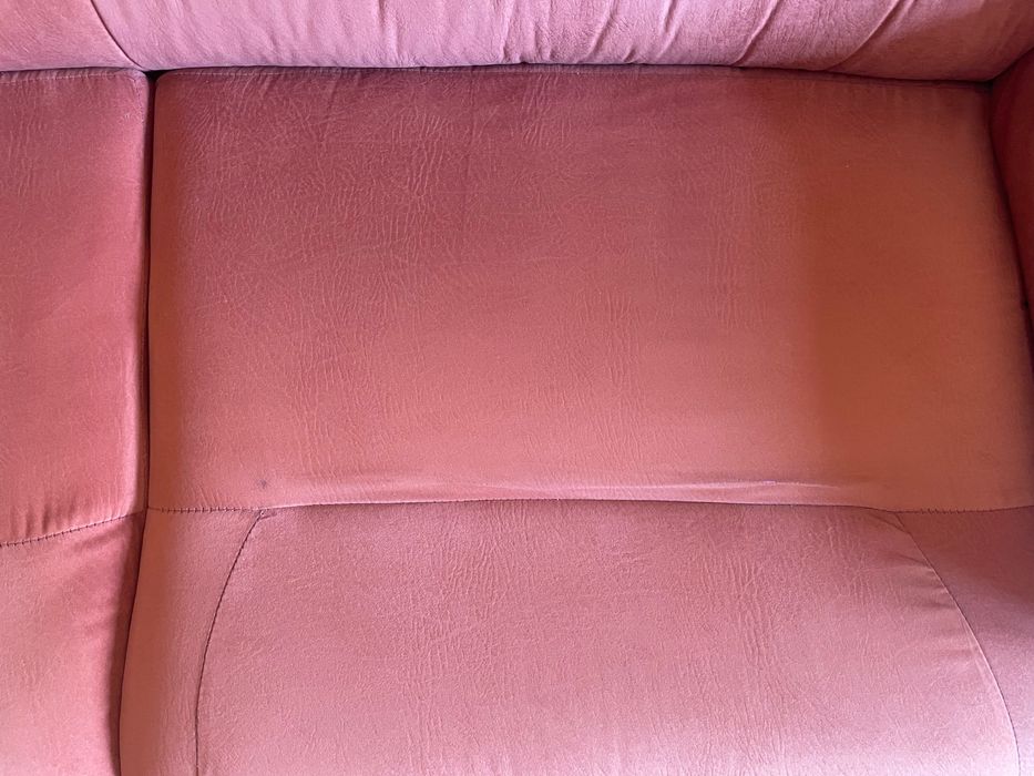 Sofá 3 lugares em bom estado