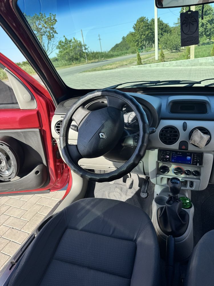 Продам своє Renault Kangoo 2005