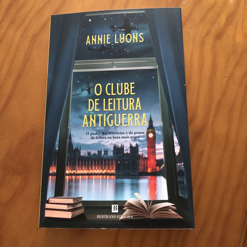 O clube de leitura antiguerra Annie Lyons