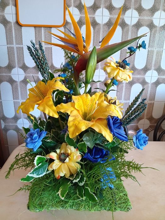 Arranjo de flores artificial