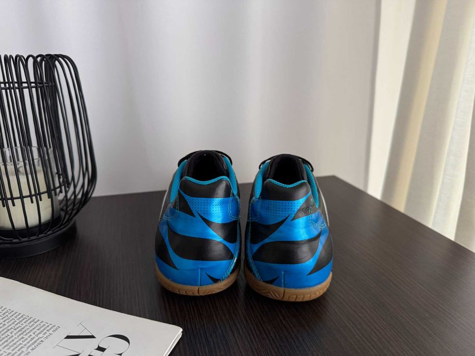 Футзалки Adidas 11 Questra In (Оригінал, 42.5 р).