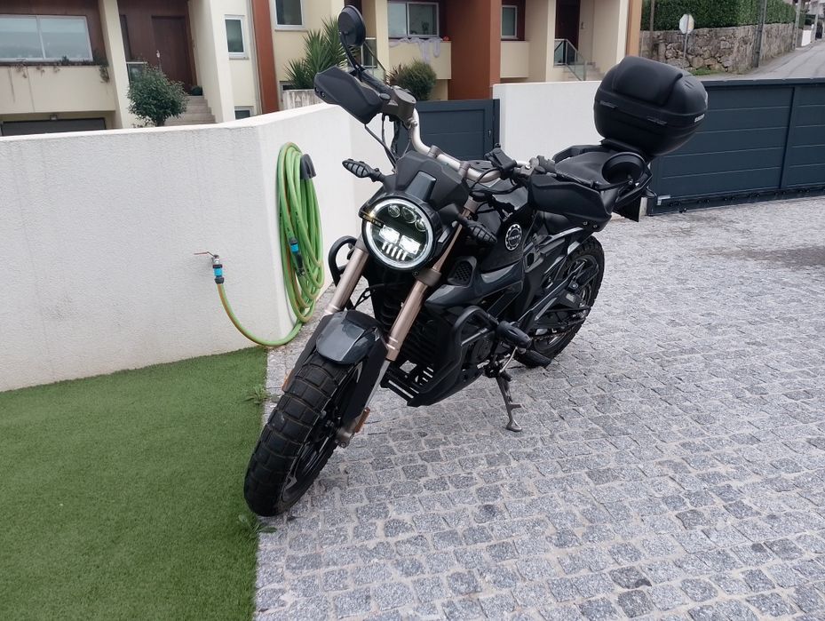 Zonte G1 com Top case