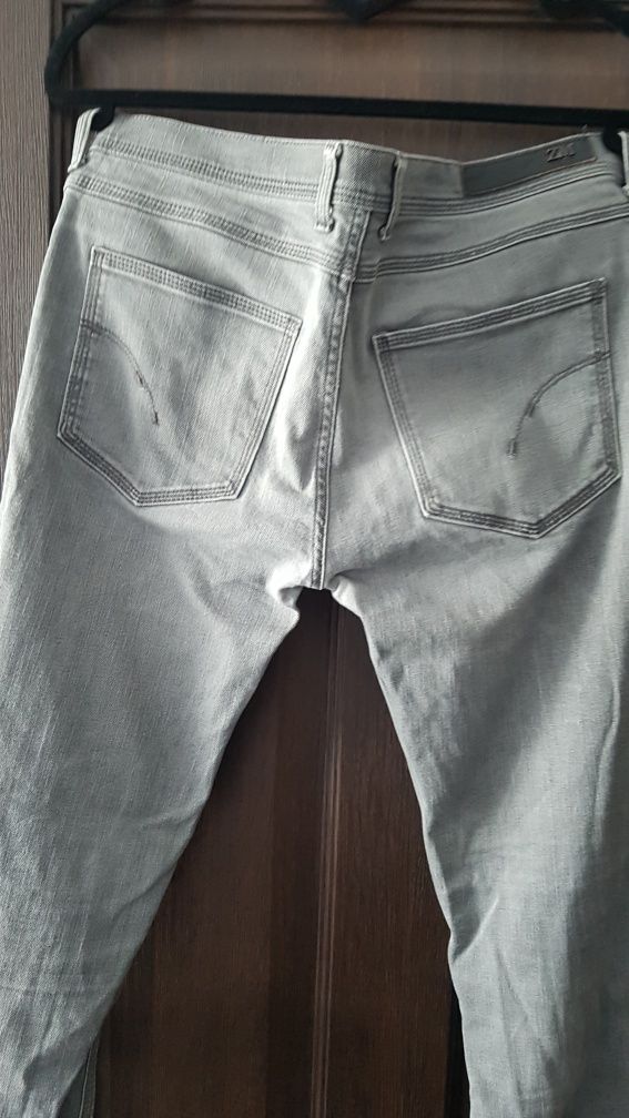 Spodnie męskie slim r 32 pull&bear