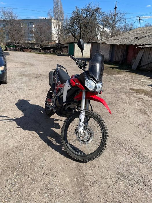 Продам мотоцикл Lonsin300