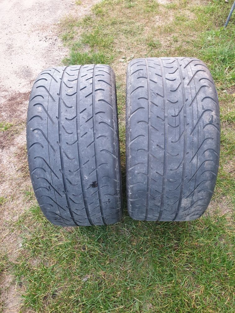 Opony Pirelli 285/35 19 letnie 2szt.