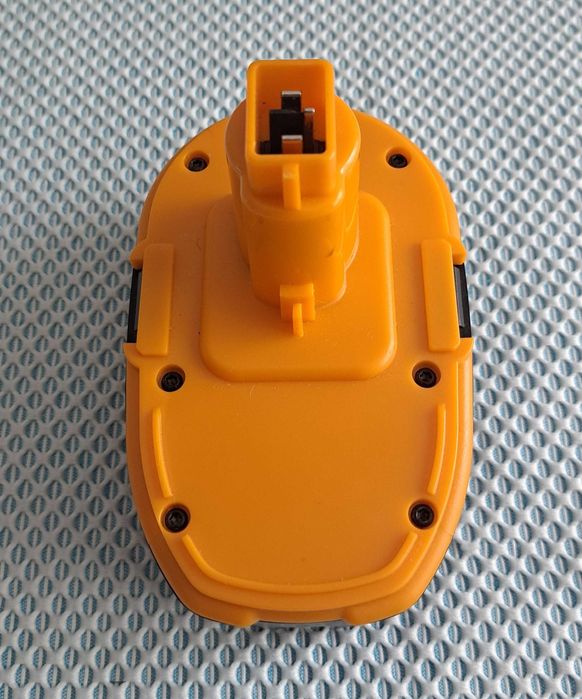 Bateria de Substituição - DW9096/DC9096 - 18V 4000mAh 72Wh - Nova!