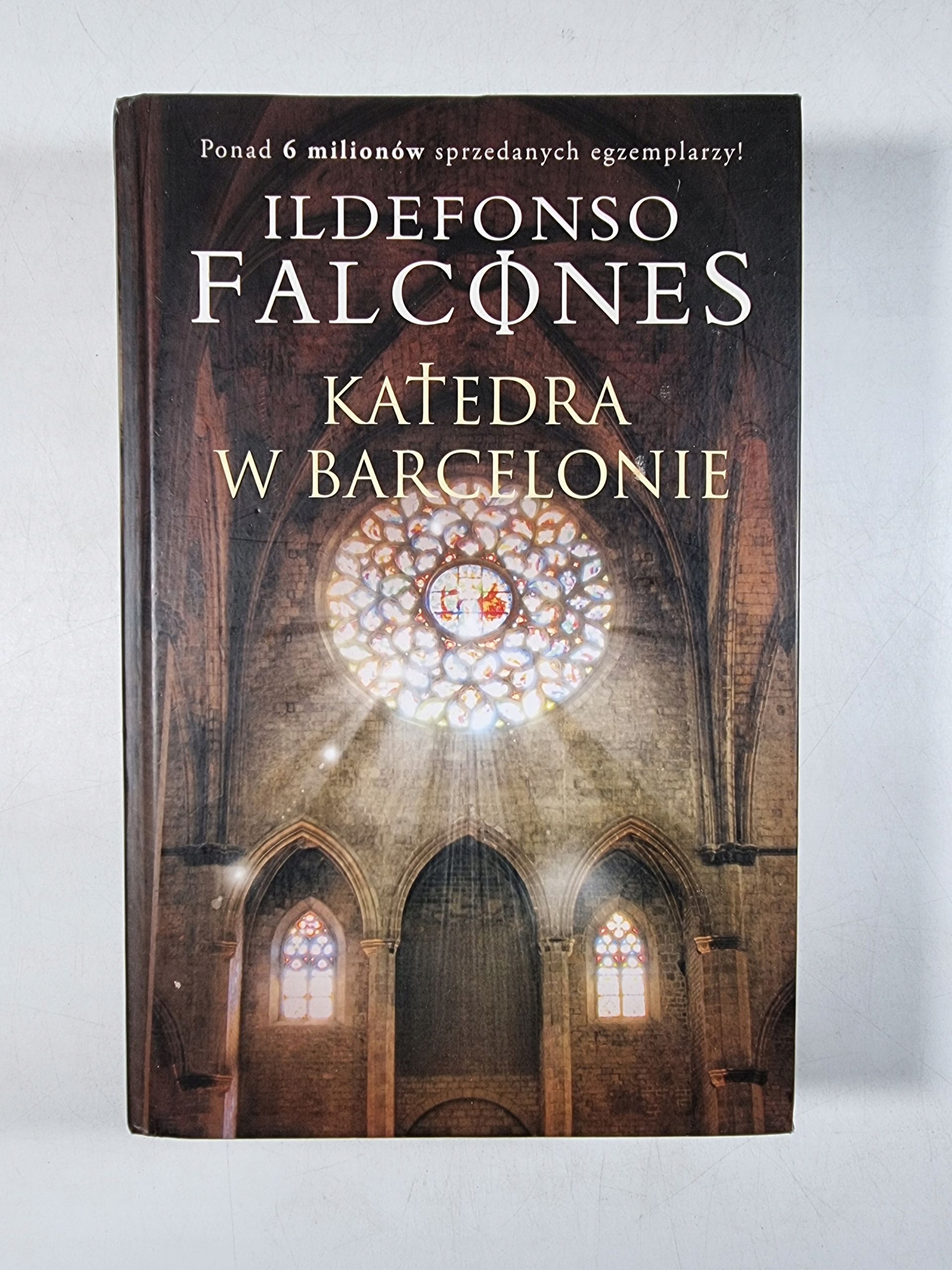TWARDA / Katedra w Barcelonie / Ildefonso Falcones