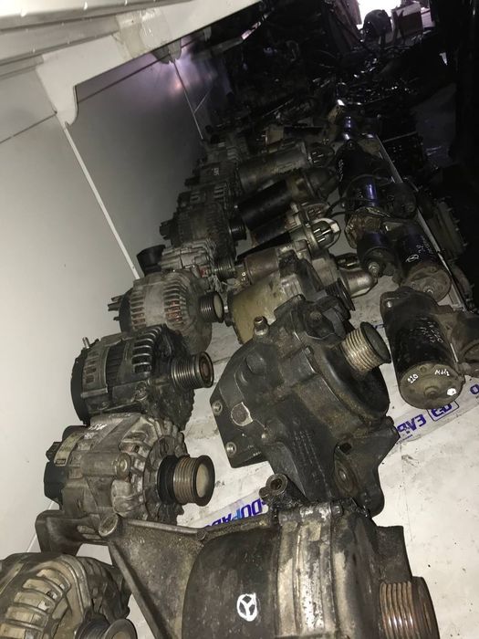 Генератор БМВ Е53 Е60 Е63 Е65 Е70 Е71 Ф01 Ф10 Ф30 Мерседес 220 221