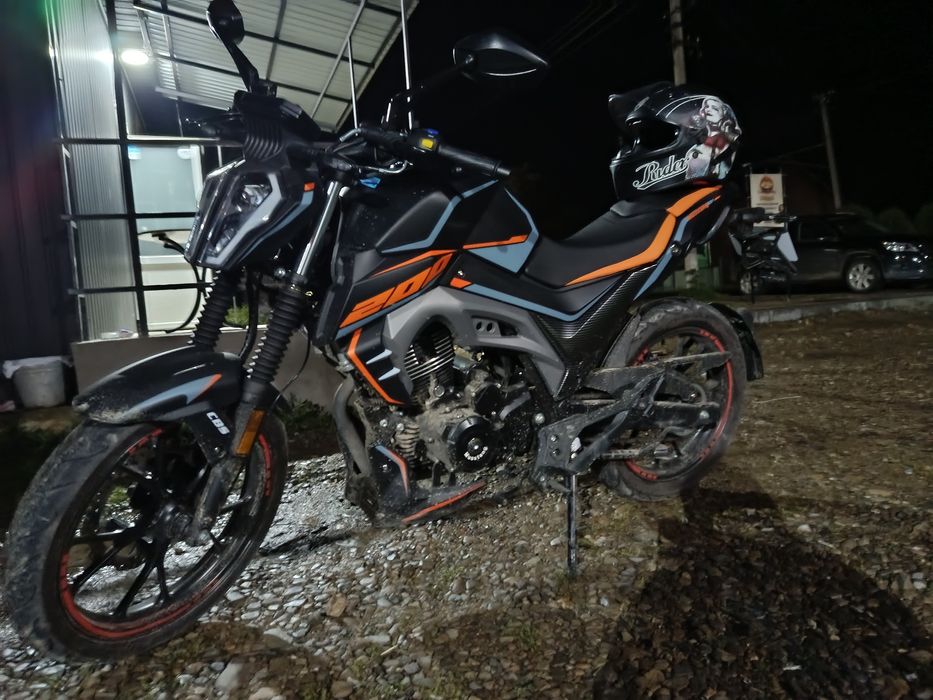 Продаю мустанг ст 200