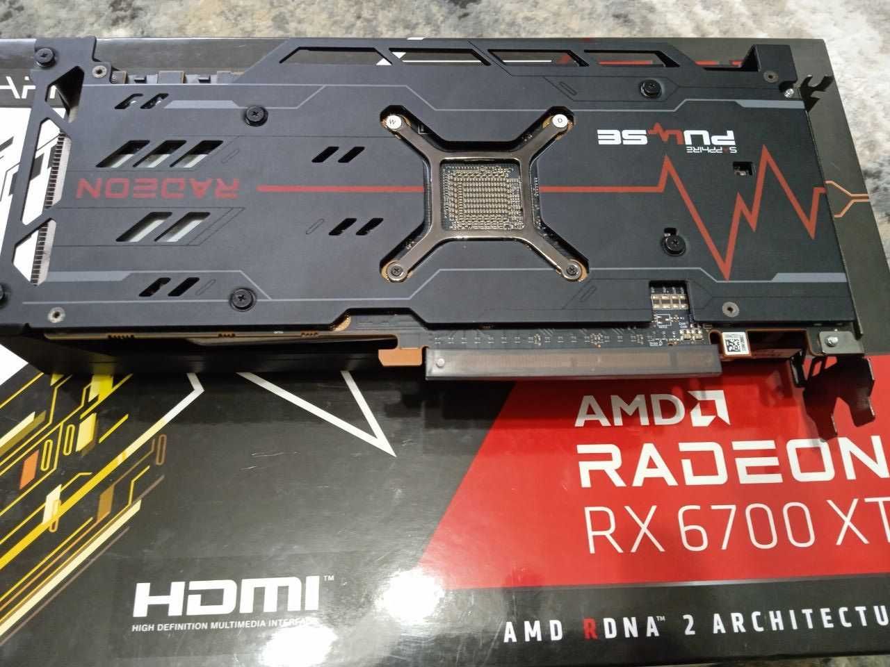 Видеокарта Sapphire RX 6700 XT 12 GB.