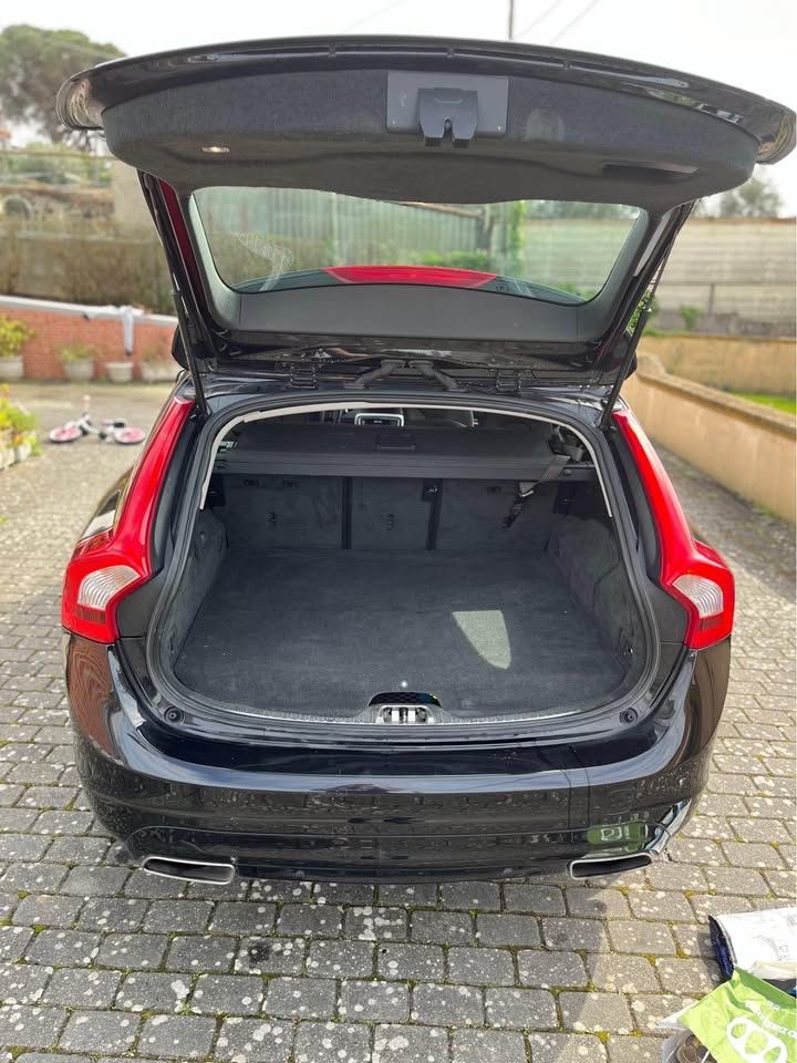 Volvo v60 hybrid