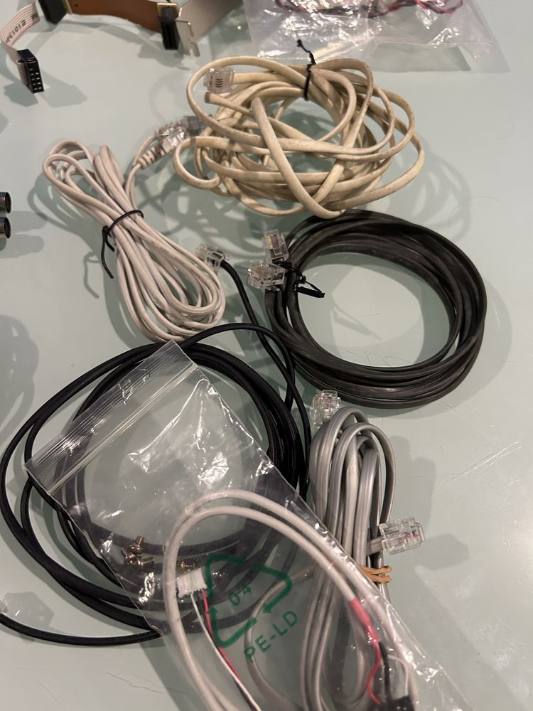 Cabo Alimentação / Rede / Telefone / TV / Som / Adaptadores / VGA