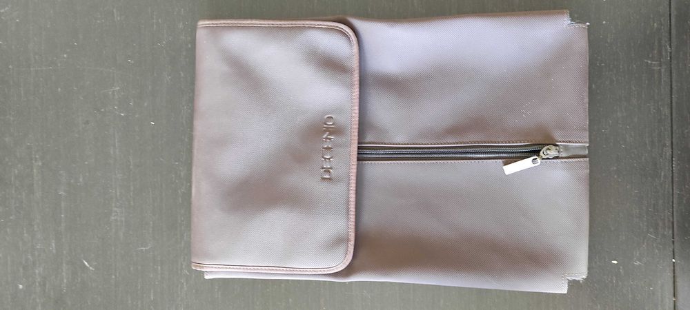 2 porta gravatas e 1 porta camisa como novos