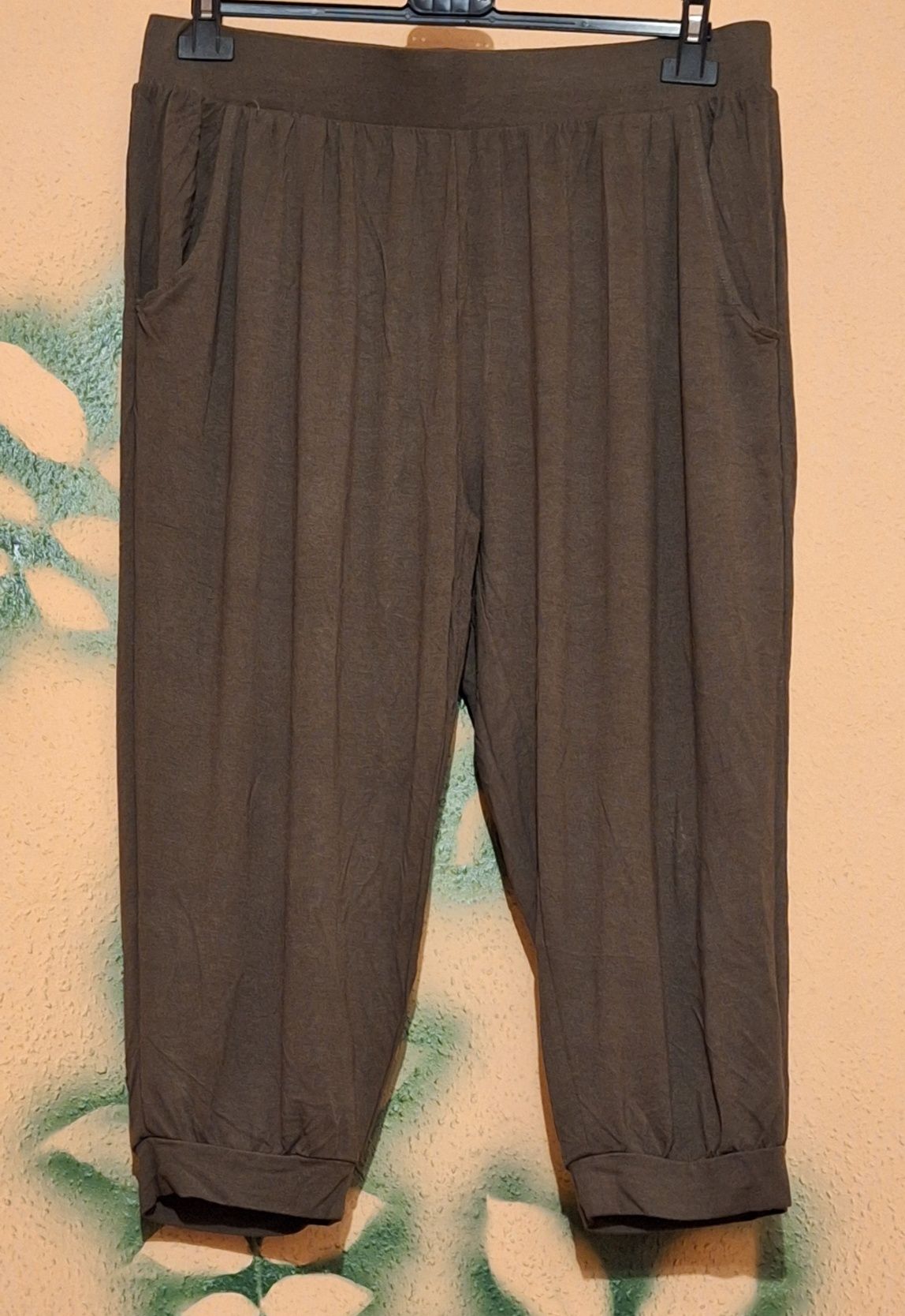 Spodenki damskie, alladynki (rozmiar l/xl)