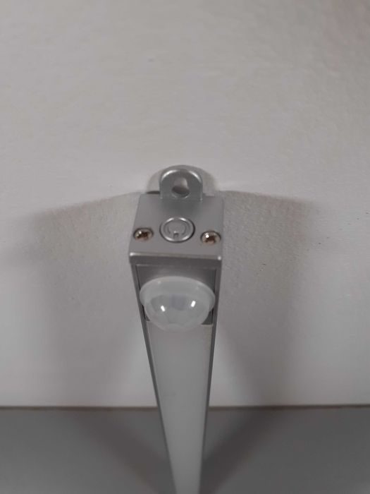 Lampka Led LOFTER z czujnikiem ruchu i zmierzchu