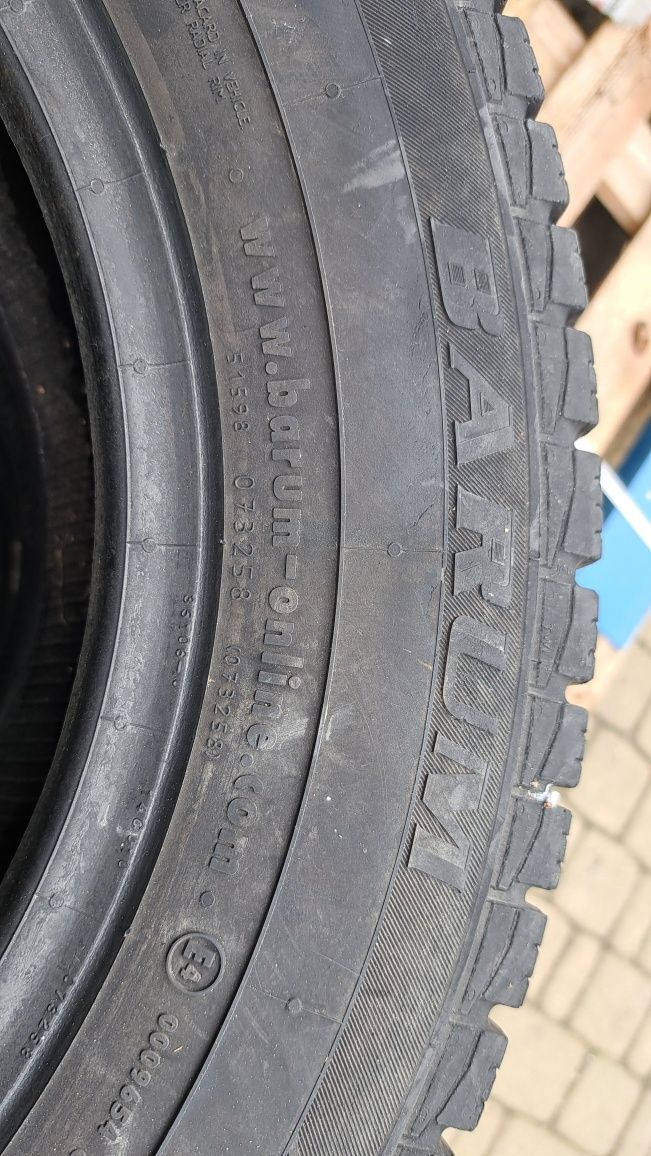 Opony [ 4 sztuki ] 195/70 R15 C  BARUM