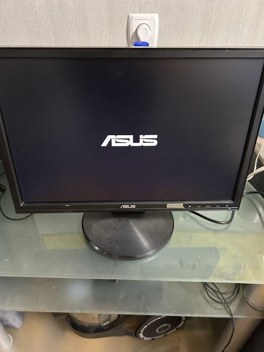 Asus монітор VGA