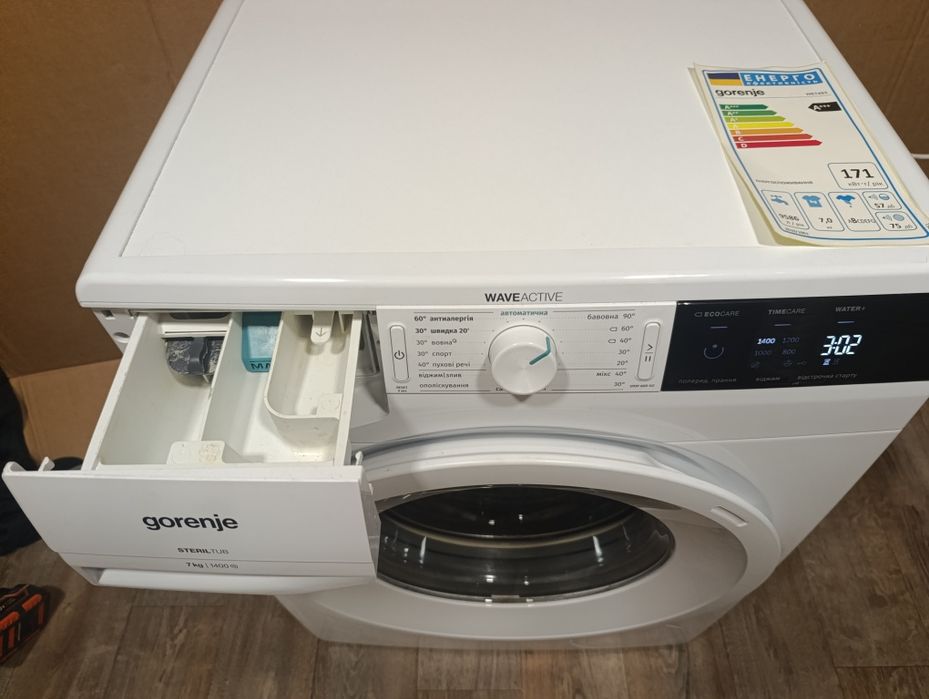 Продам стиральную машинку