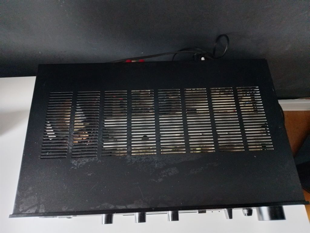 Sprzedam wzmacniacz Yamaha  ax300