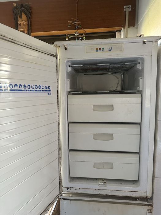 Arca congraldora de encastrar