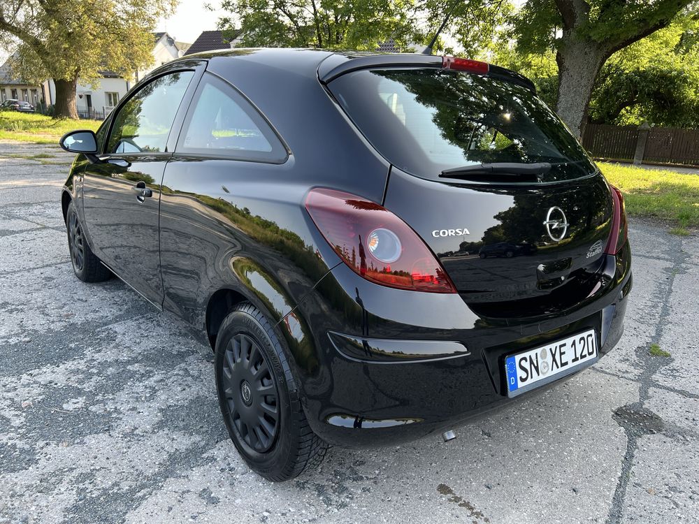 Opel Corsa 1,2 benzyna rok 2009