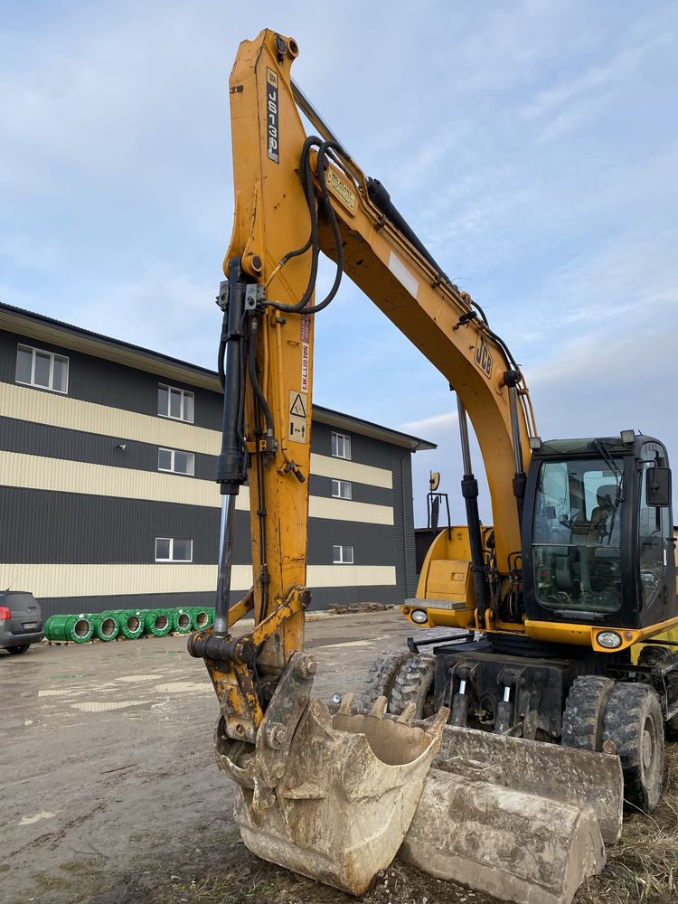 Екскаватор JCB JS 130 2009 рік.